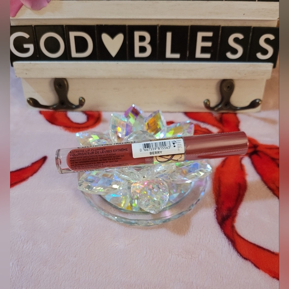 💋 VS Berry Shine Lip Plumper 💋 - Picture 4 of 13